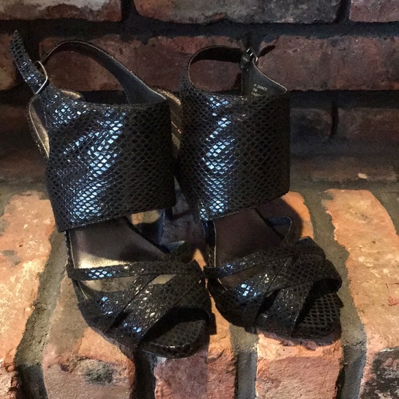 Steven snakeskin print ankle cuff sandals - Picture 1 of 4